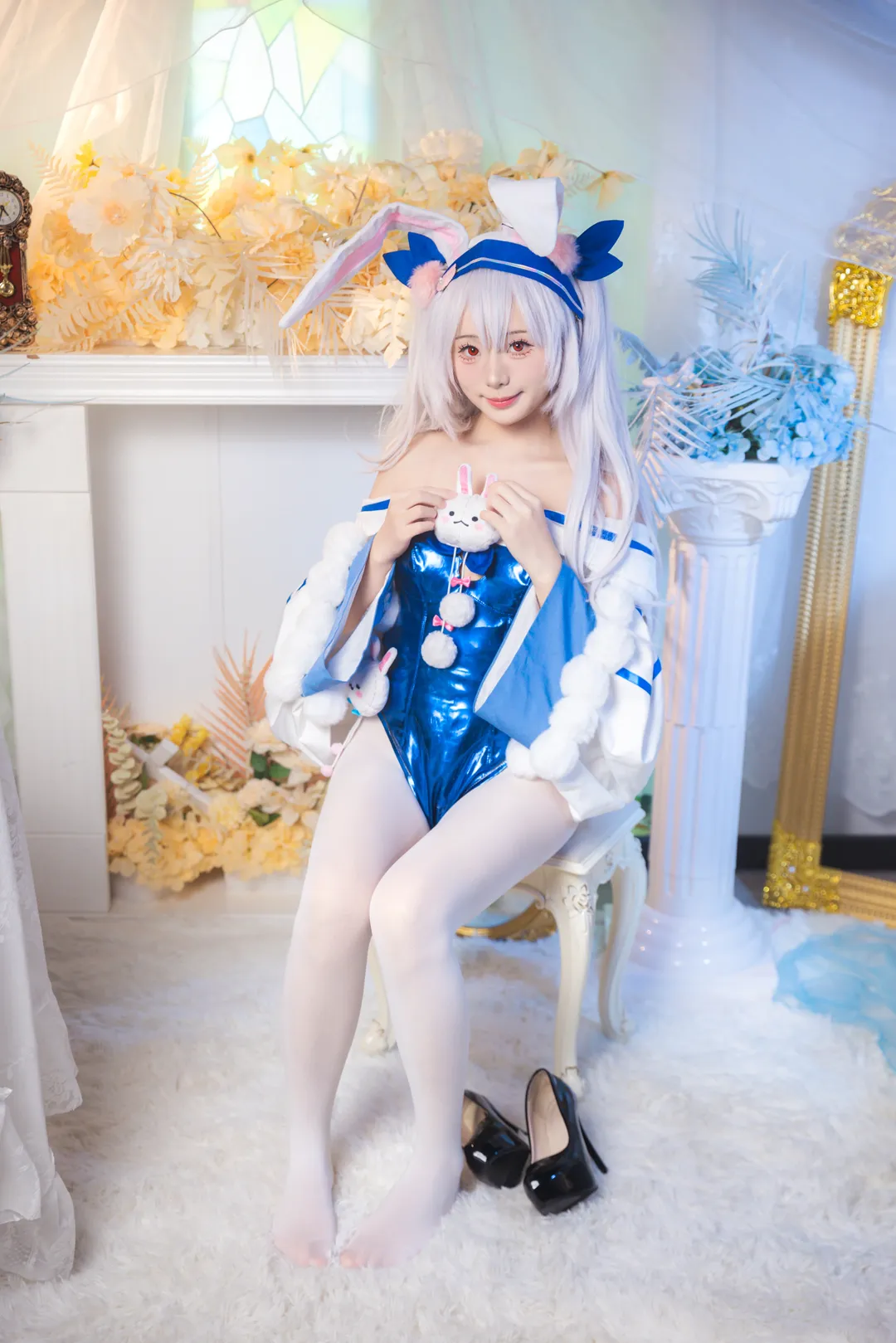 【ラフィー コスプレ】『アズールレーン』うさうさウサギ：エナメルハイレグと白ニーソコーデが織りなす青白コントラスト - 3 枚目