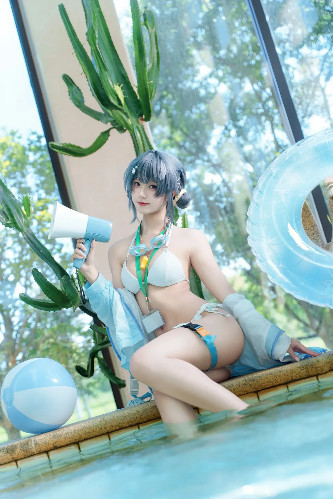 【羽毛笔cos】明日方舟夏日泳装全记录