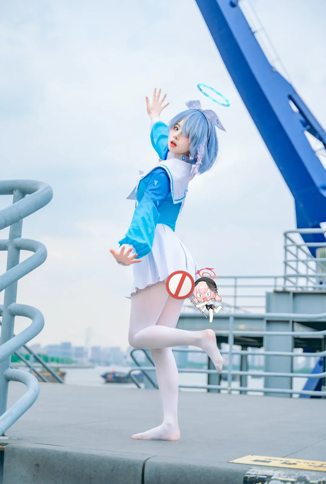 【阿罗娜cos】江风把假发吹乱但阿罗娜依旧坚守约定 - 第 1 张