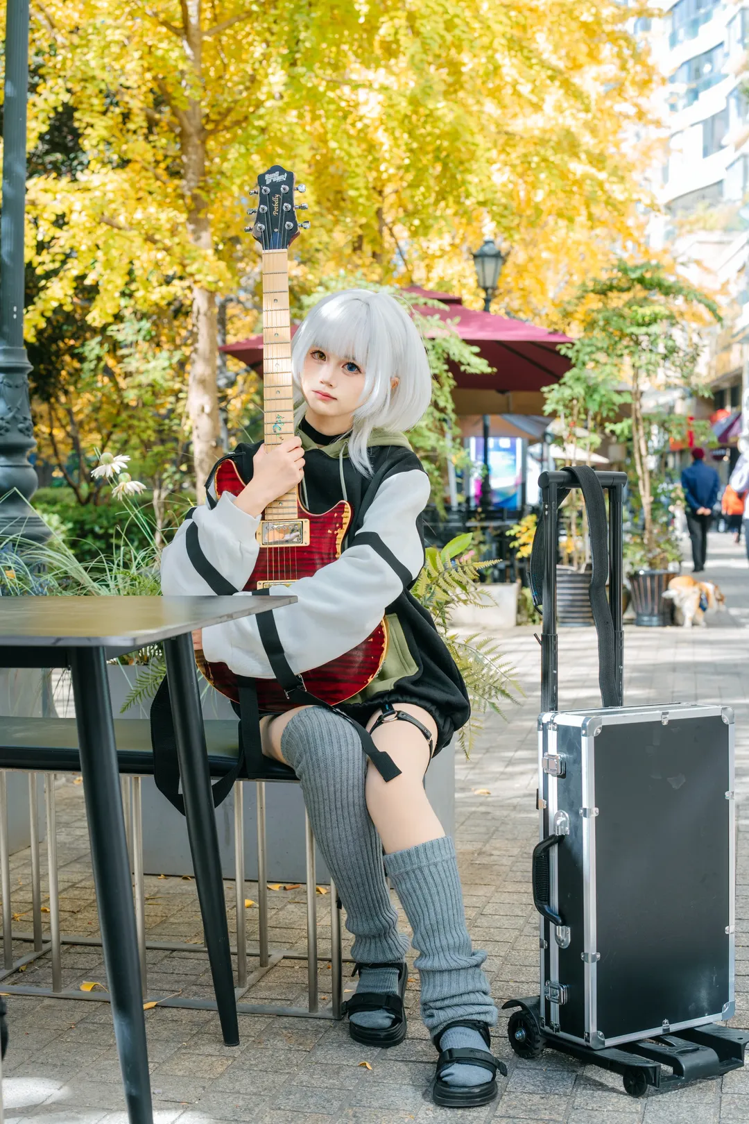 【要楽奈コスプレ】秋の街角に響く音楽の散歩道と風の余韻 - 2 枚目