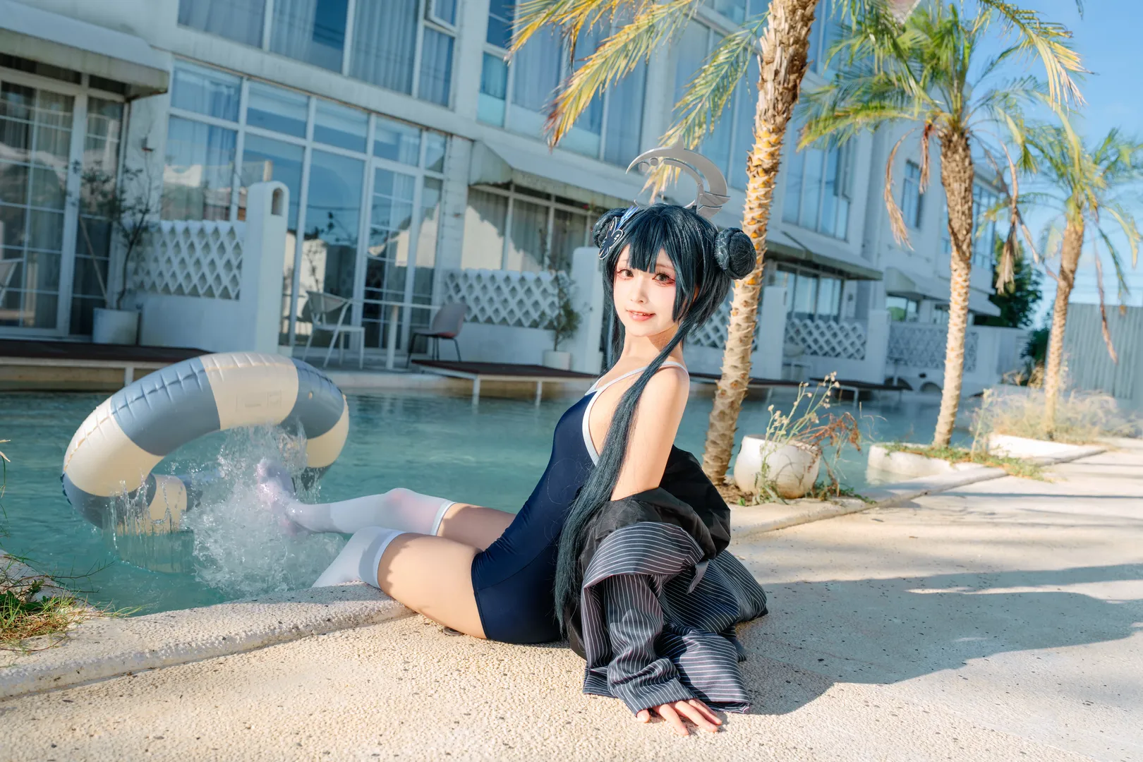【妃咲cos】泳池边的清凉时刻，蔚蓝档案夏日随拍