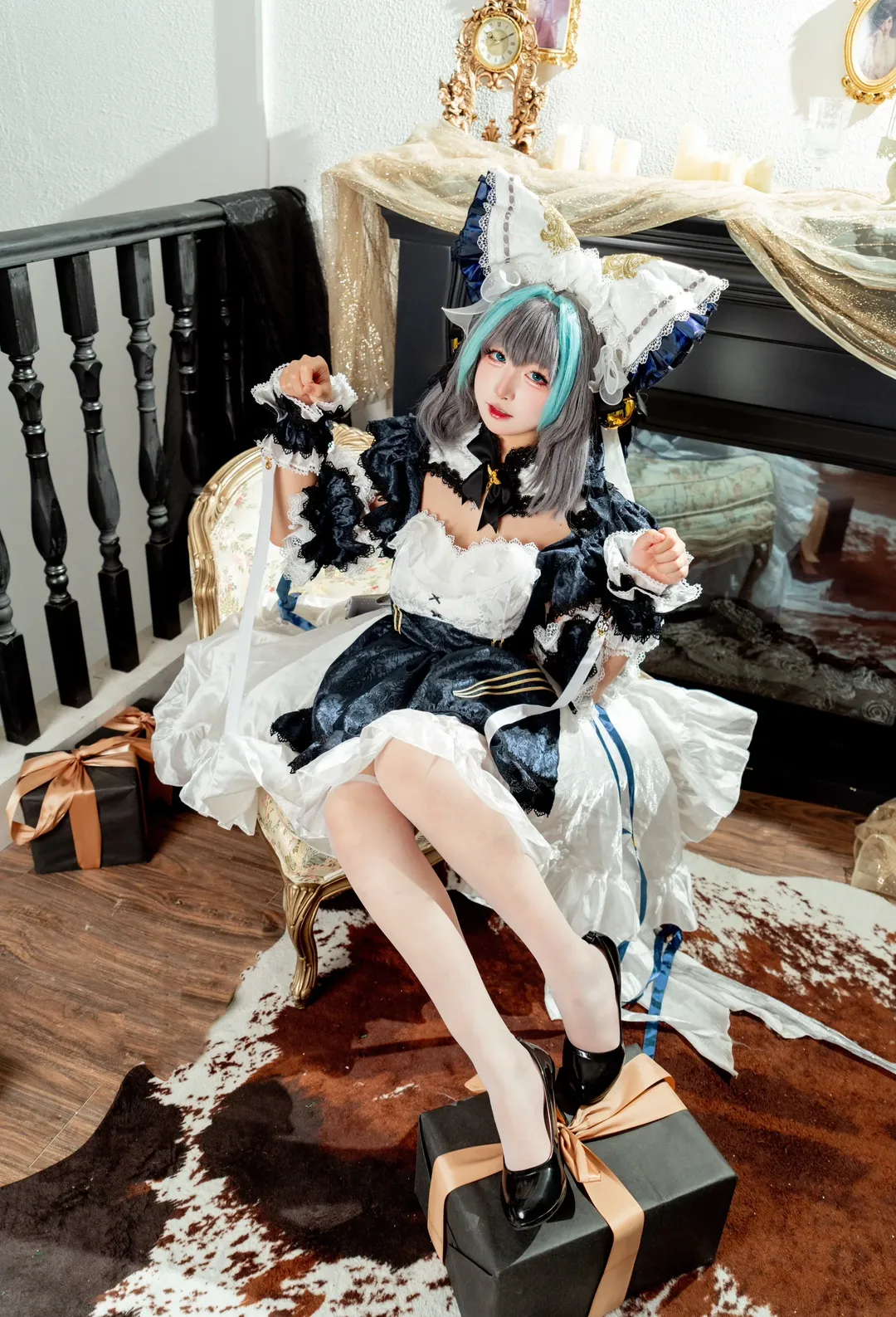 【チェシャー コスプレ】アズールレーンのクリーム色ドレス、曇天をも吹き飛ばすハイライトの瞬間 - 3 枚目