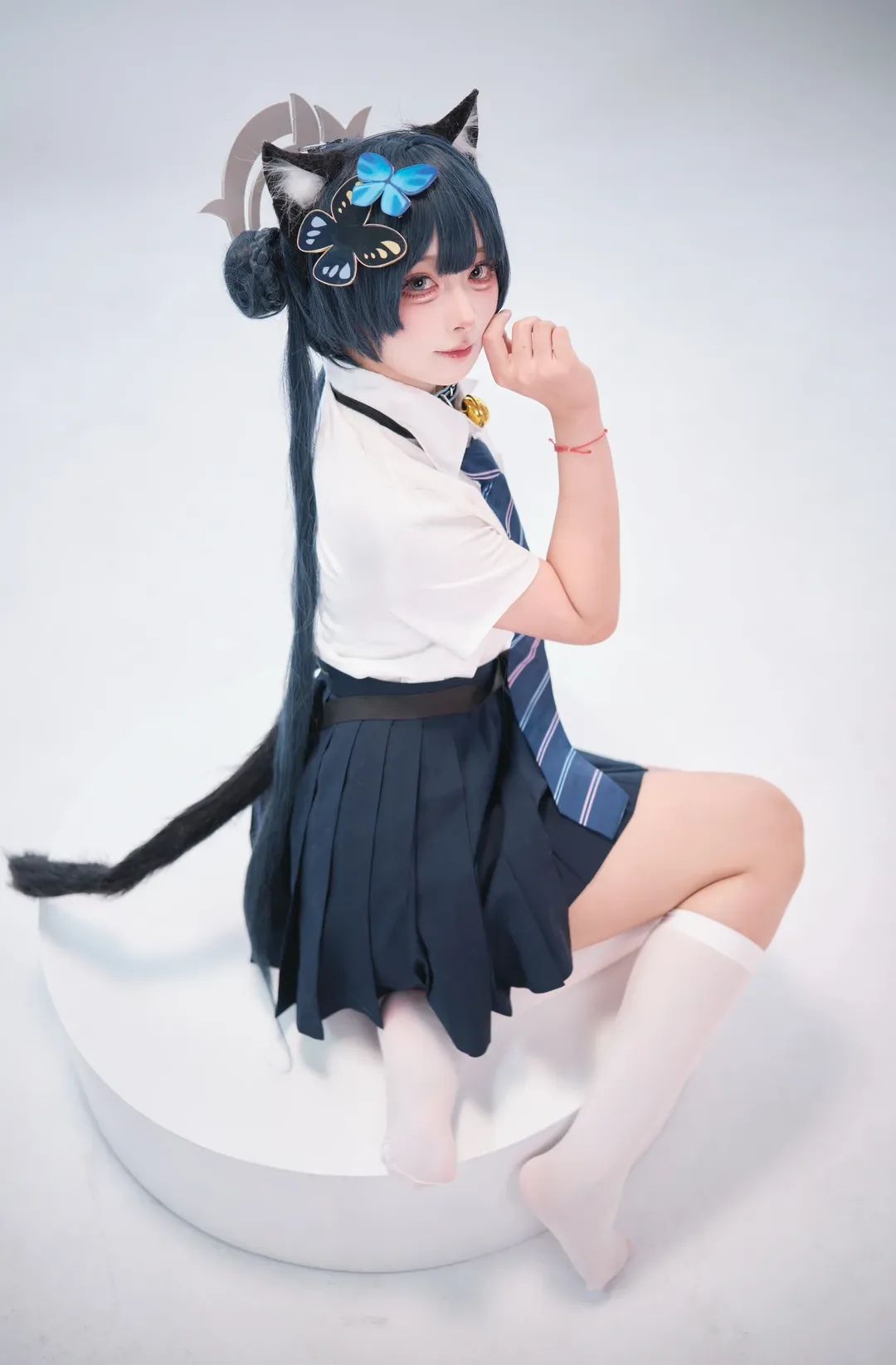 【キサキ コスプレ】ブルーアーカイブ JK制服スタイルのスタジオ撮影 - 4 枚目