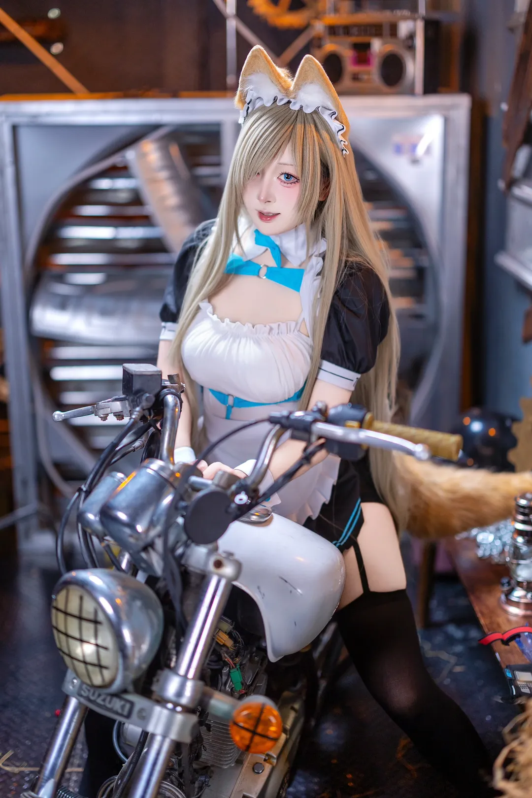【明日奈cos】蔚藍檔案的車庫機械風與女僕裝碰撞 - 第 3 張