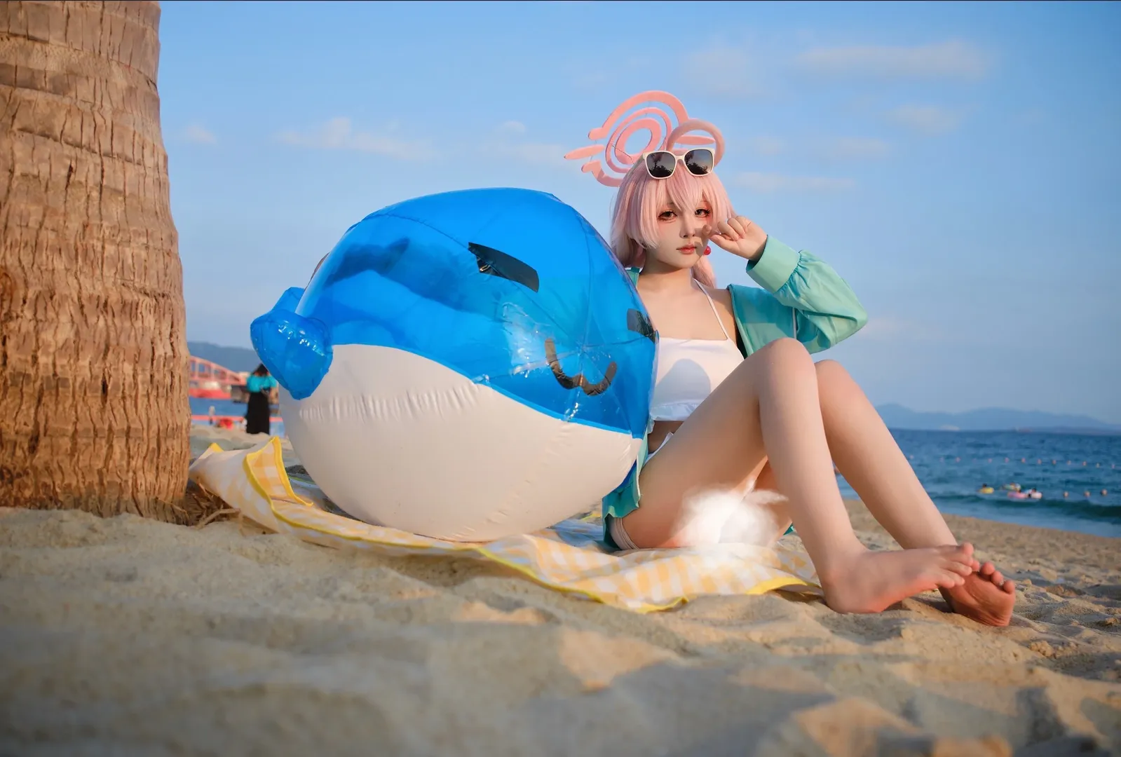 【小鸟游星野cos】大叔的蔚蓝档案夏日沙滩日常 - 第 2 张
