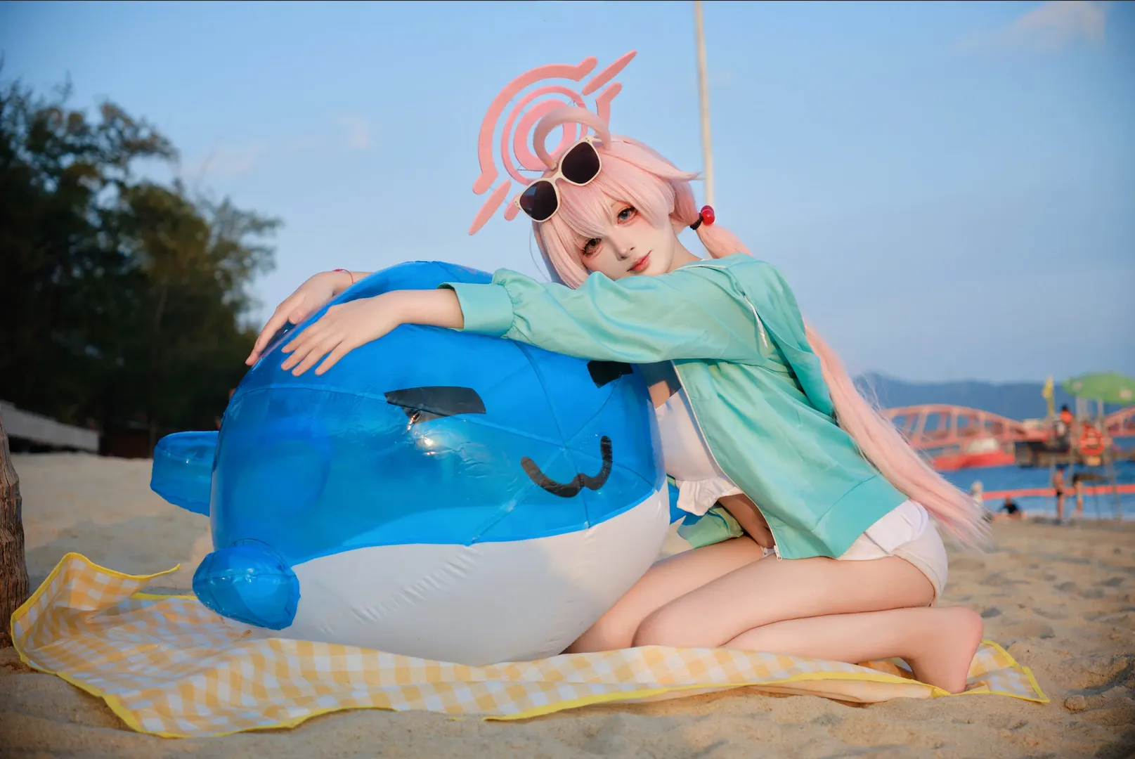 【小鸟游星野cos】大叔的蔚蓝档案夏日沙滩日常 - 第 4 张