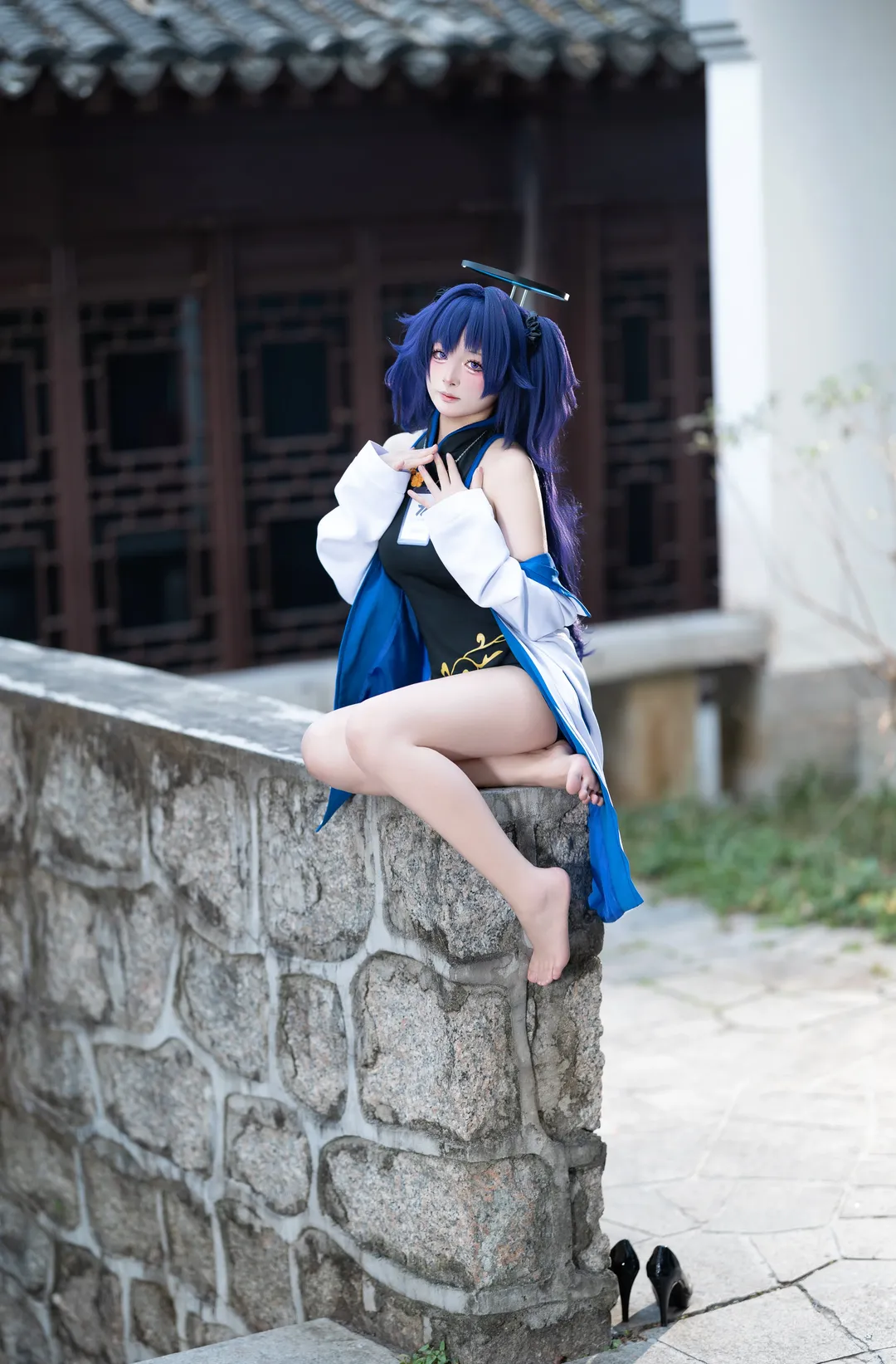 【早瀬ユウカコスプレ】『ブルーアーカイブ』中華庭園のチャイナドレスコスプレと素足の瞬間 - 2 枚目