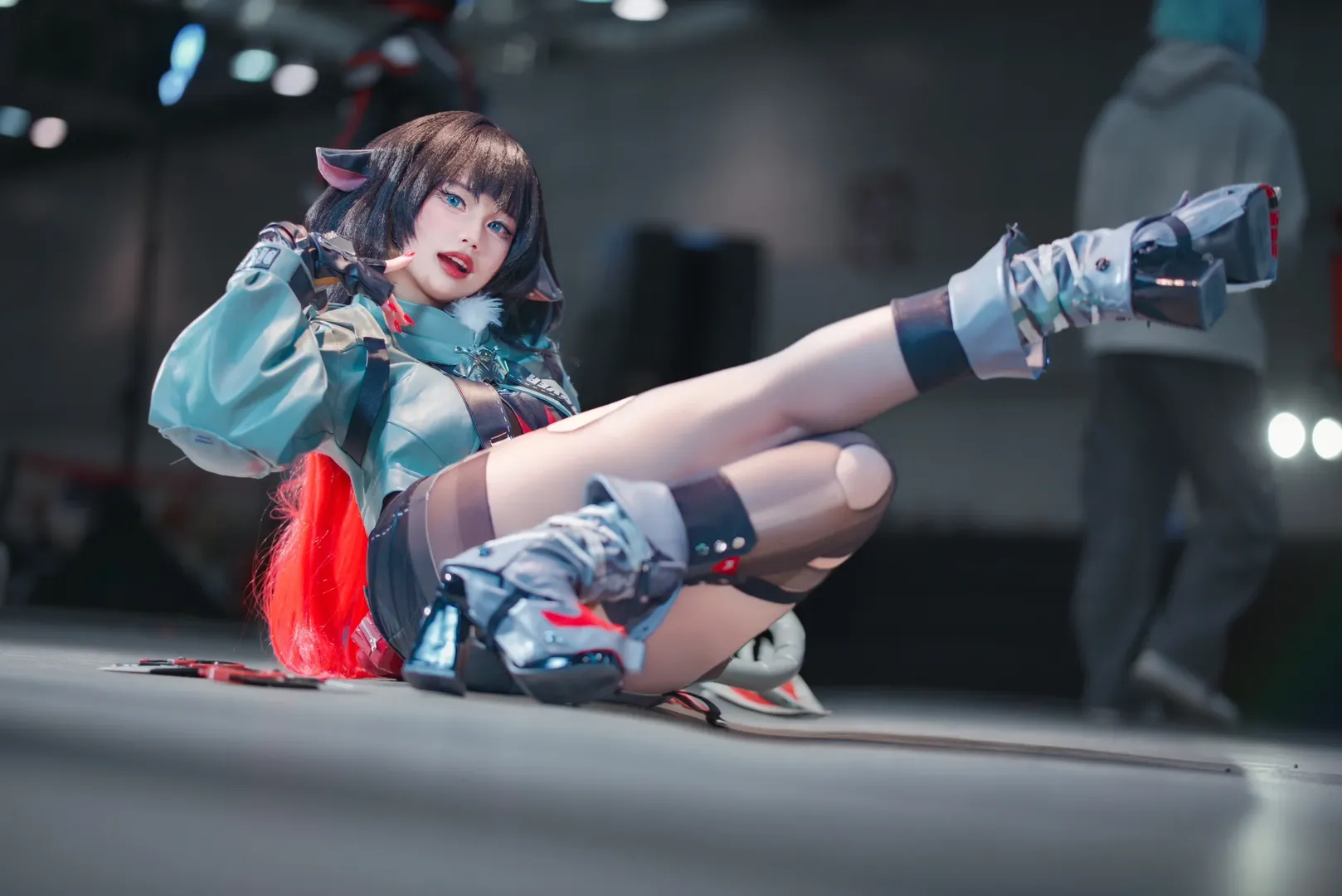 【简杜cos】绝区零特工造型的漫展场照与动作分享 - 第 1 张