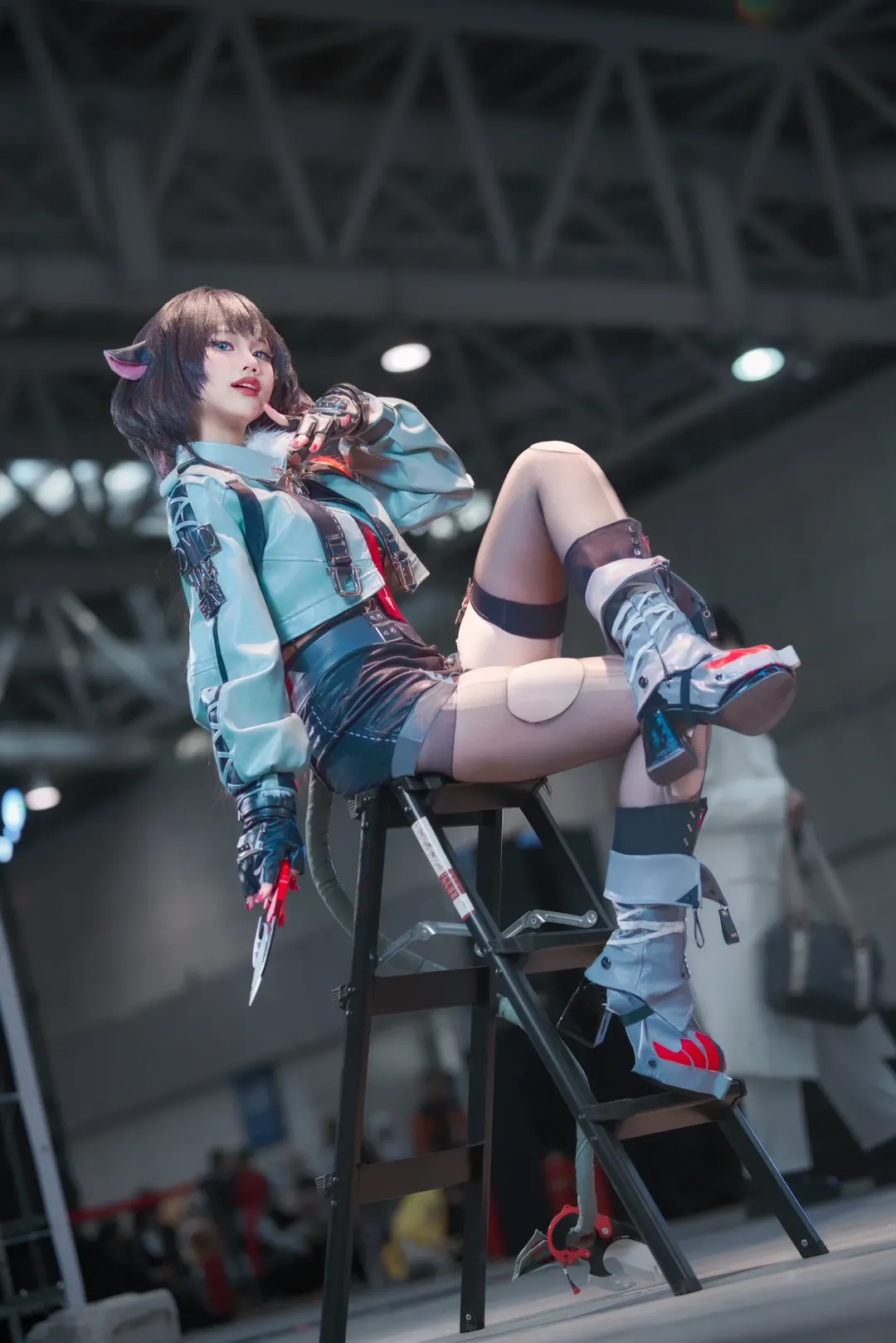 【简杜cos】绝区零特工造型的漫展场照与动作分享 - 第 5 张