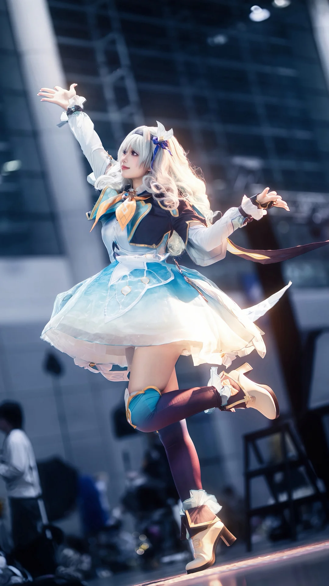 【流萤cos】崩坏星穹铁道中的少女，轻盈跃动 - 第 1 张