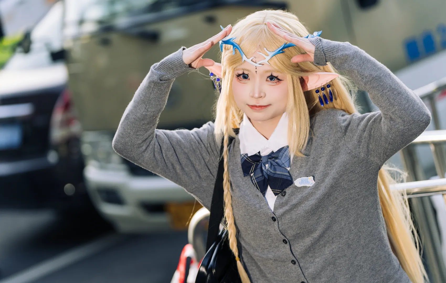 【卡提希婭cos】這套鳴潮JK外拍搭配白絲很出片 - 第 4 張