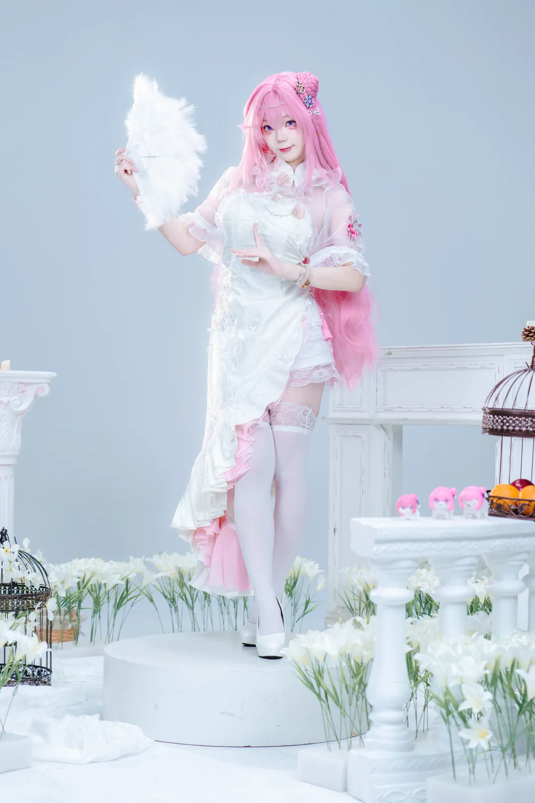 【桃乐丝cos】Nikke女神登场，白丝与旗袍的梦幻搭配 - 第 4 张