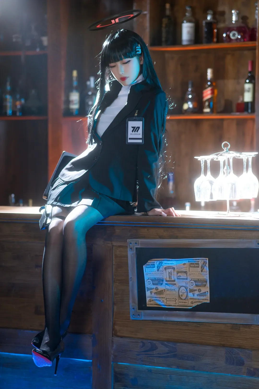 【Tsukatsuki Rio cosplay】Cool Elegance of Millennium's Senior Executive in Blue Archive - Image 2