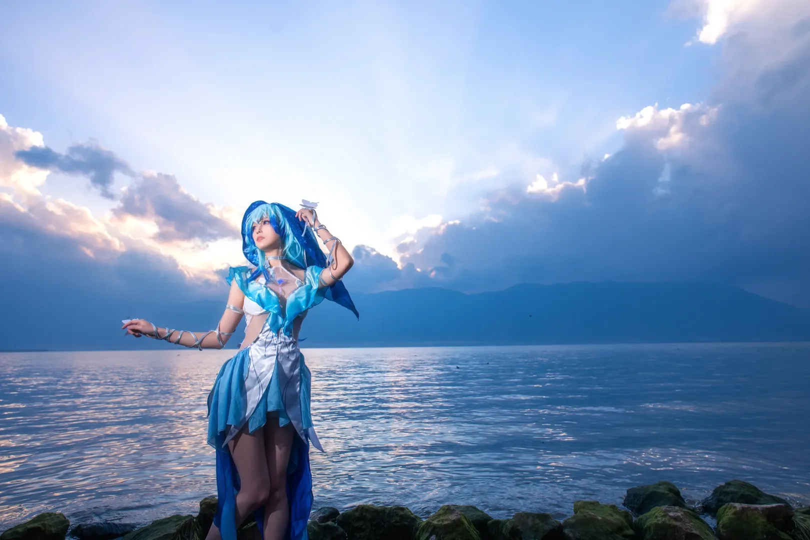 【守岸人cos】在水边与蝴蝶共舞，唤醒潮汐之力