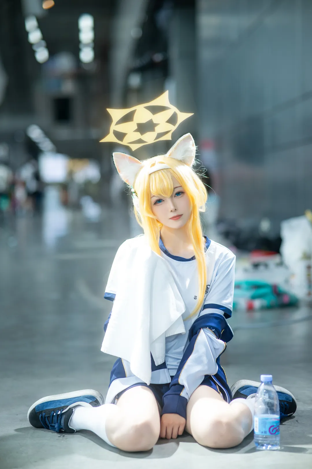 [Iochi Mari cosplay] Blue Archive Sports Meet Time — Daily Routine with White Over-the-Knee Socks and Sportswear - Image 4
