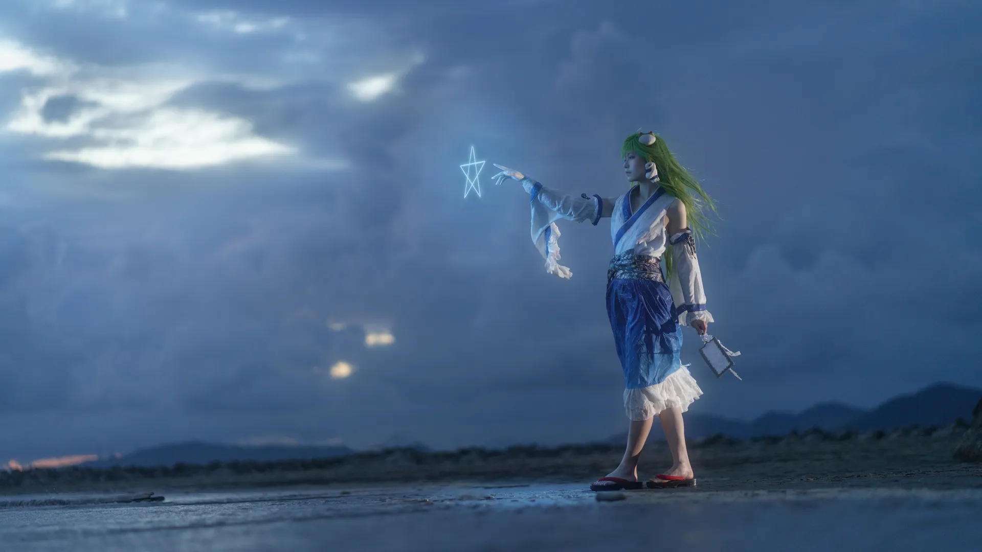 【东风谷早苗cos】奇迹的五芒星在滩涂亮起