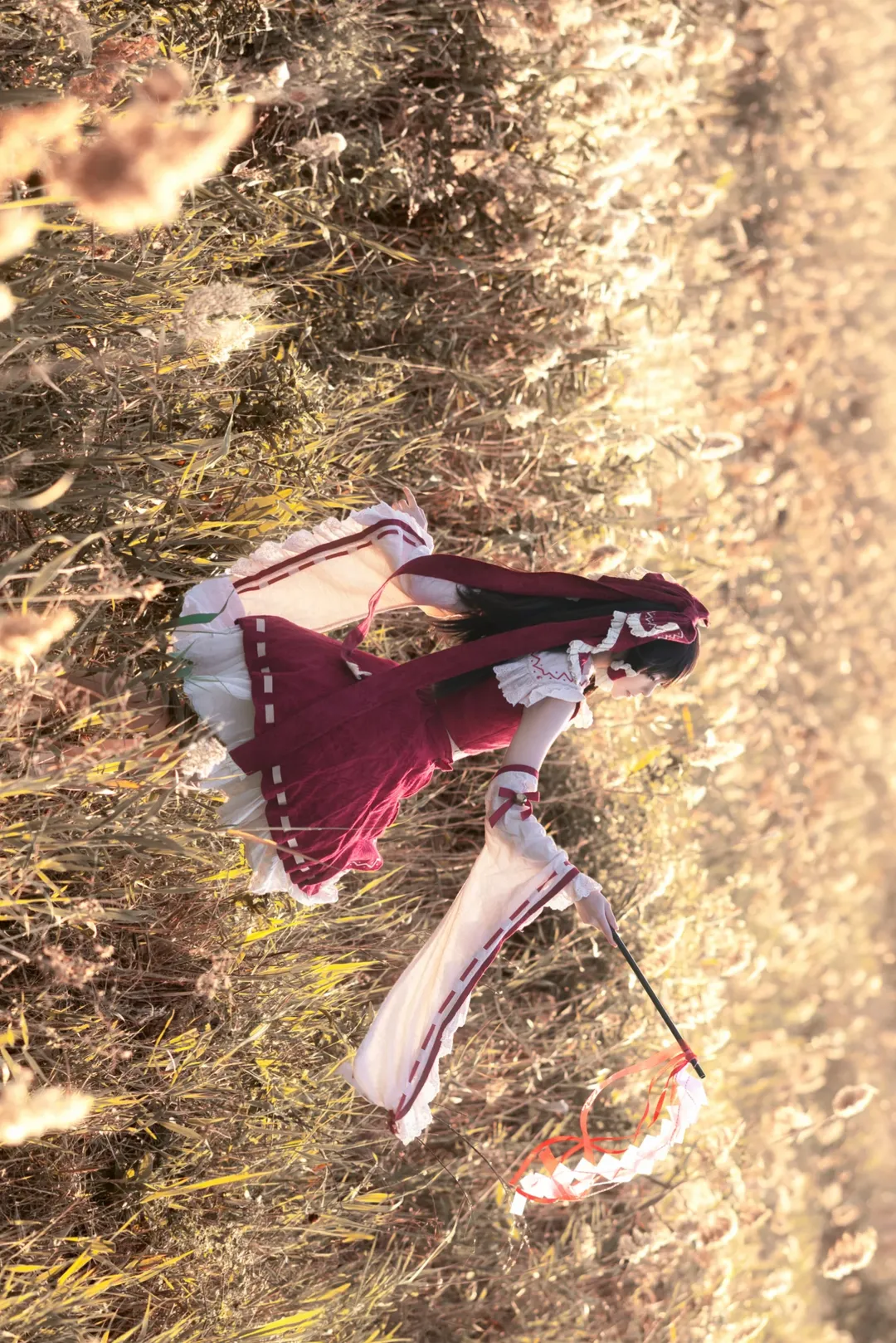 【博丽灵梦cos】东方project幻想乡的自然光影与芦苇荡 - 第 2 张