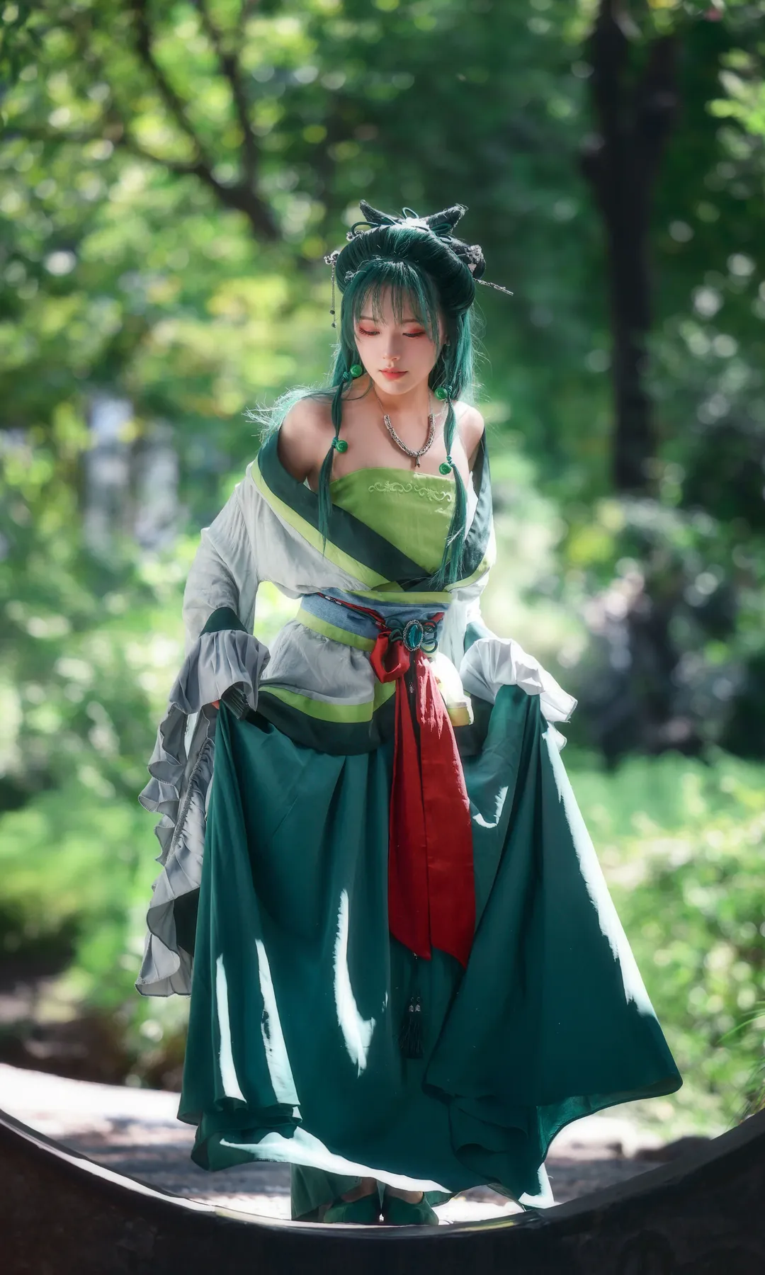 【猫猫cos】药屋少女的呢喃，林间光影里的猫猫 - 第 1 张