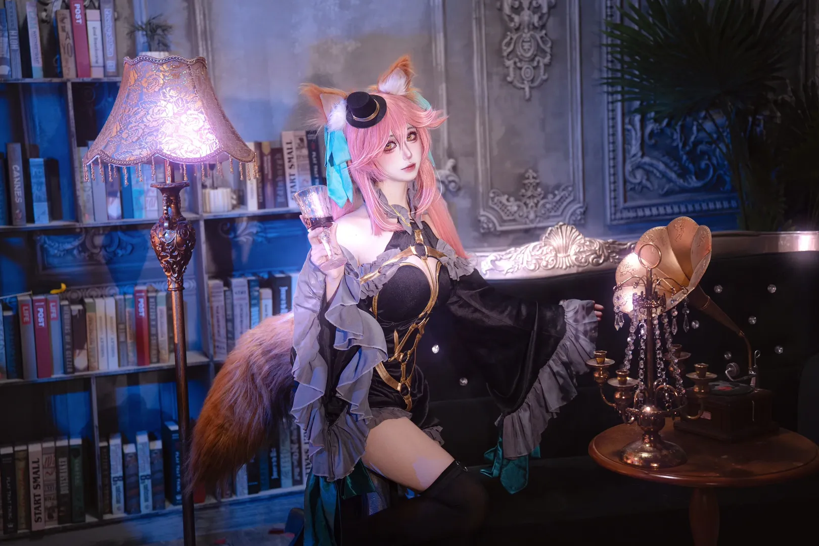 【玉藻前cos】fgo的漆黑魔术师装扮，御主喜欢狐狸吗 - 第 2 张