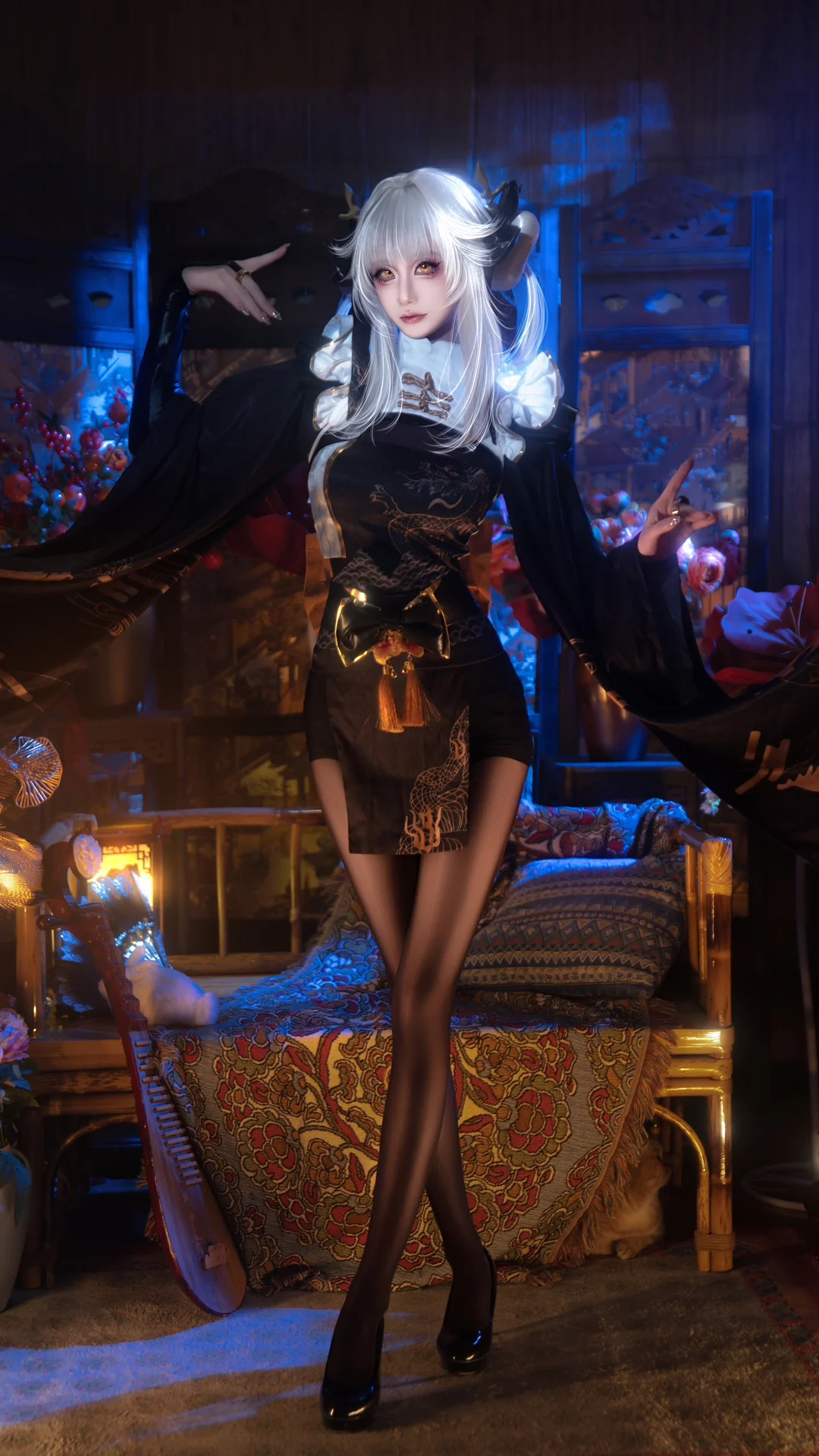 【白兔布兰儿cos】胜利女神NIKKE中的暗夜与绒光 - 第 1 张