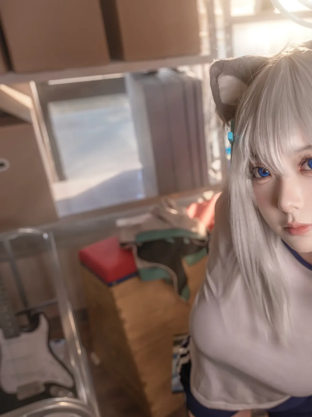 【Shiroko Sunaookami Cosplay】That Gaze Meant Just for You in a Blue Archive Gymnastics Uniform - Image 1