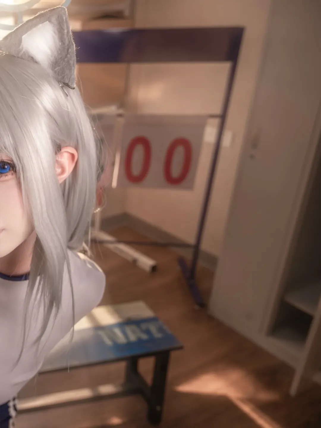 【Shiroko Sunaookami Cosplay】That Gaze Meant Just for You in a Blue Archive Gymnastics Uniform - Image 2