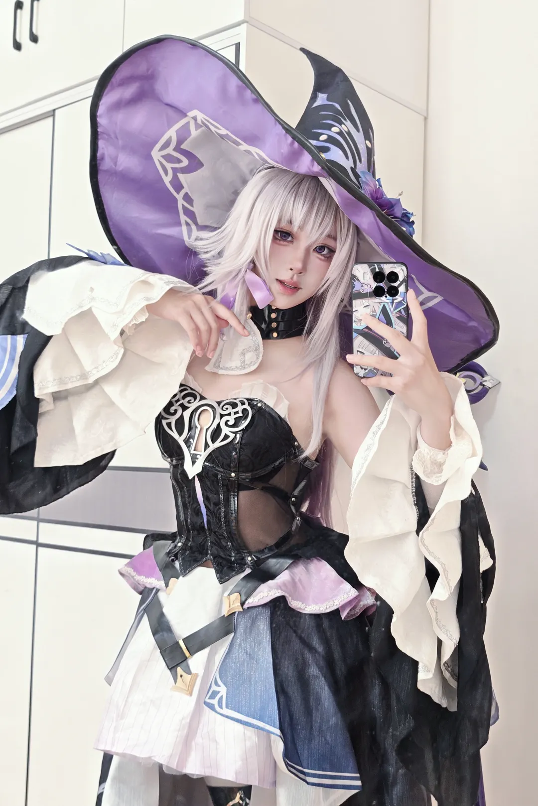 崩坏星穹铁道大黑塔cos，细节满满的魔女风装扮