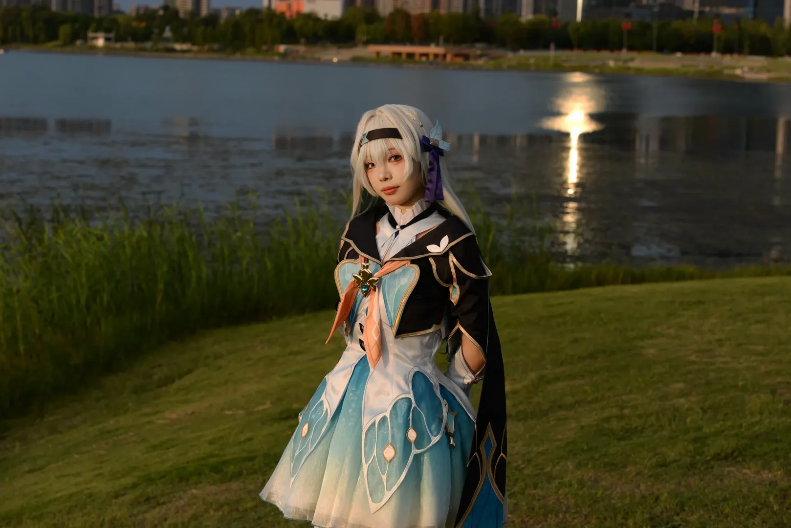 [Firefly Cosplay] May We Meet Again in Awoken Reality: Like Moths to a Flame, Born Towards Death - Image 3