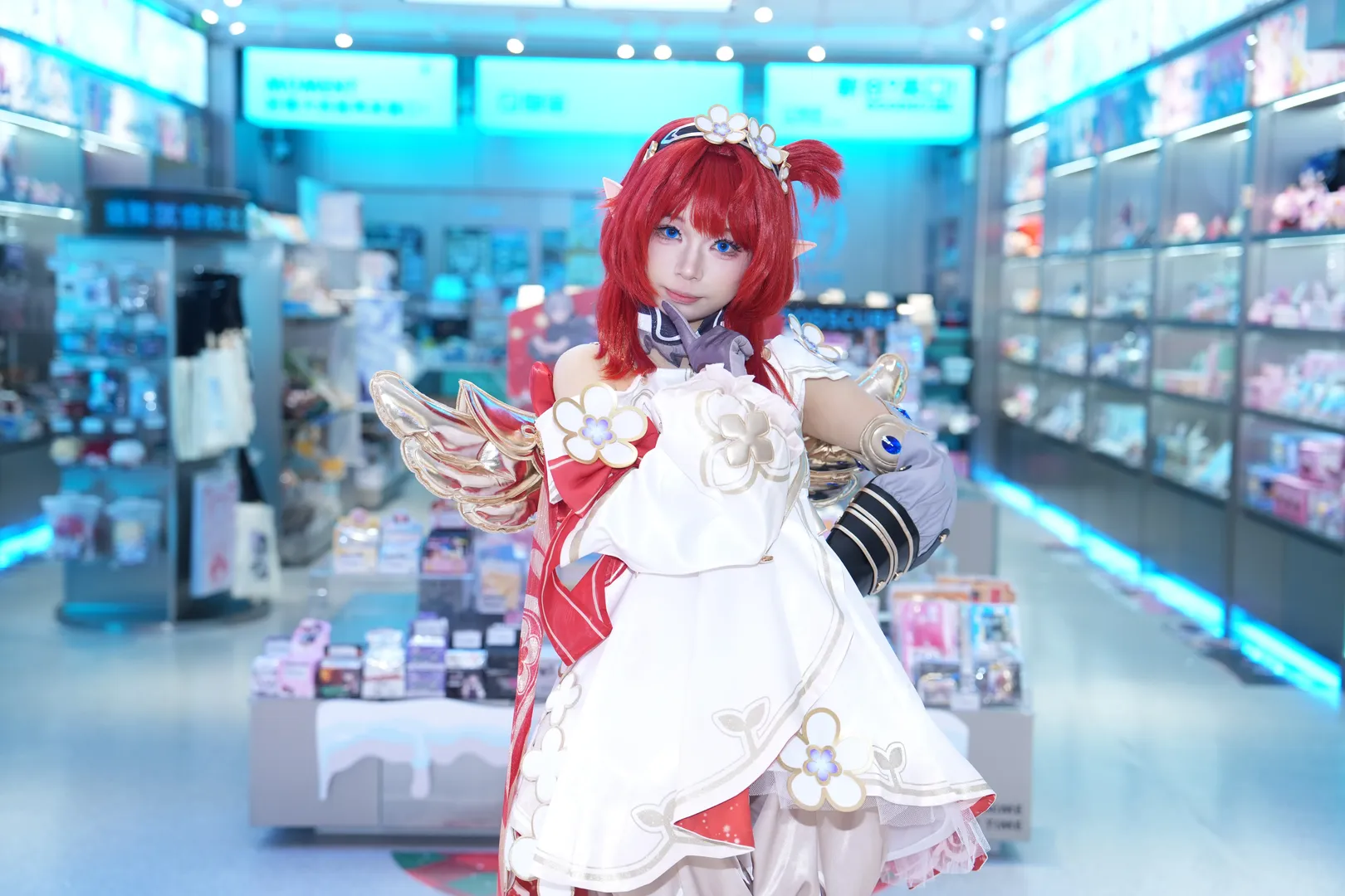 【缇宝cos】崩坏星穹铁道里翁法罗斯的黄金裔少女 - 第 3 张