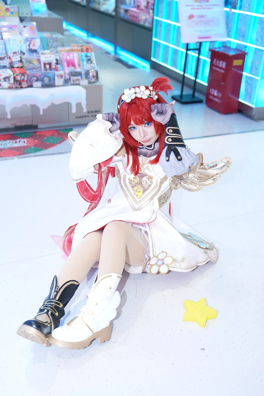 【缇宝cos】崩坏星穹铁道里翁法罗斯的黄金裔少女 - 第 8 张