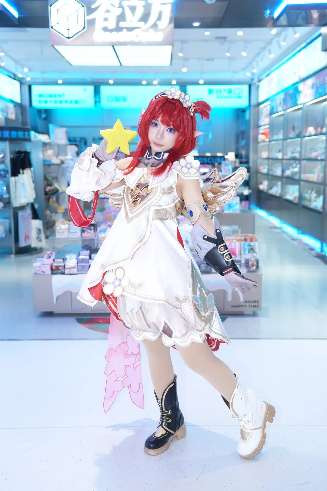 【缇宝cos】崩坏星穹铁道里翁法罗斯的黄金裔少女 - 第 9 张