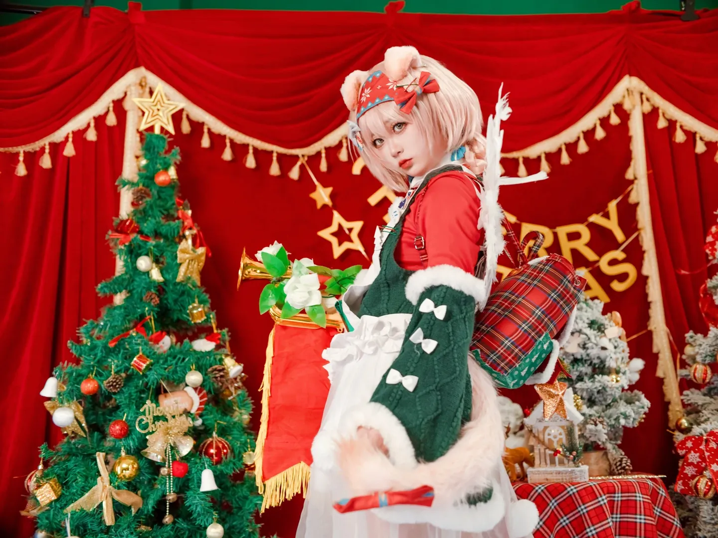 【澄閃cos】明日方舟喜夜侍者聖誕主題分享 - 第 9 張