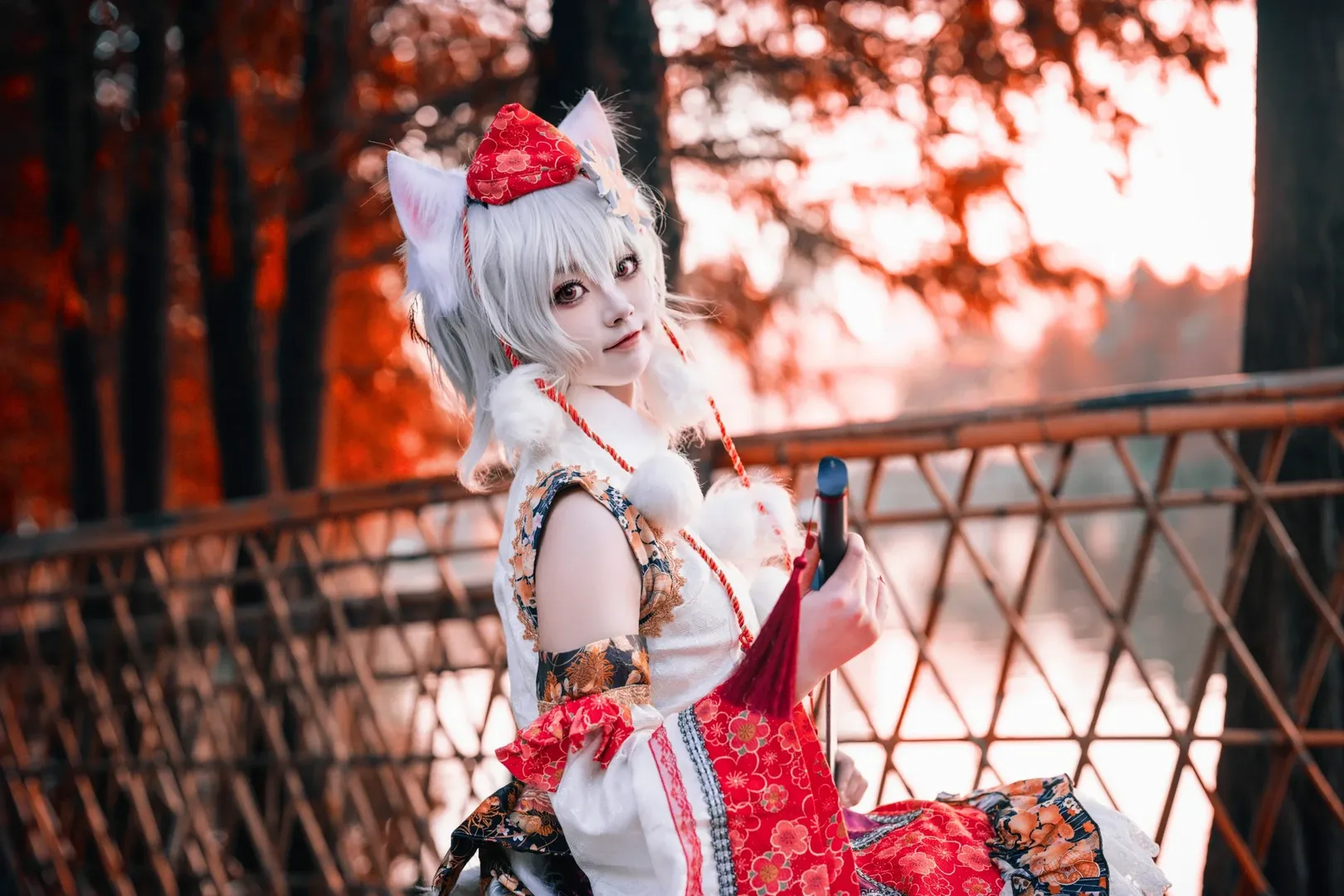 [Inubashiri Momiji cosplay] Touhou Project: An Autumn Encounter in Gensokyo - Image 4