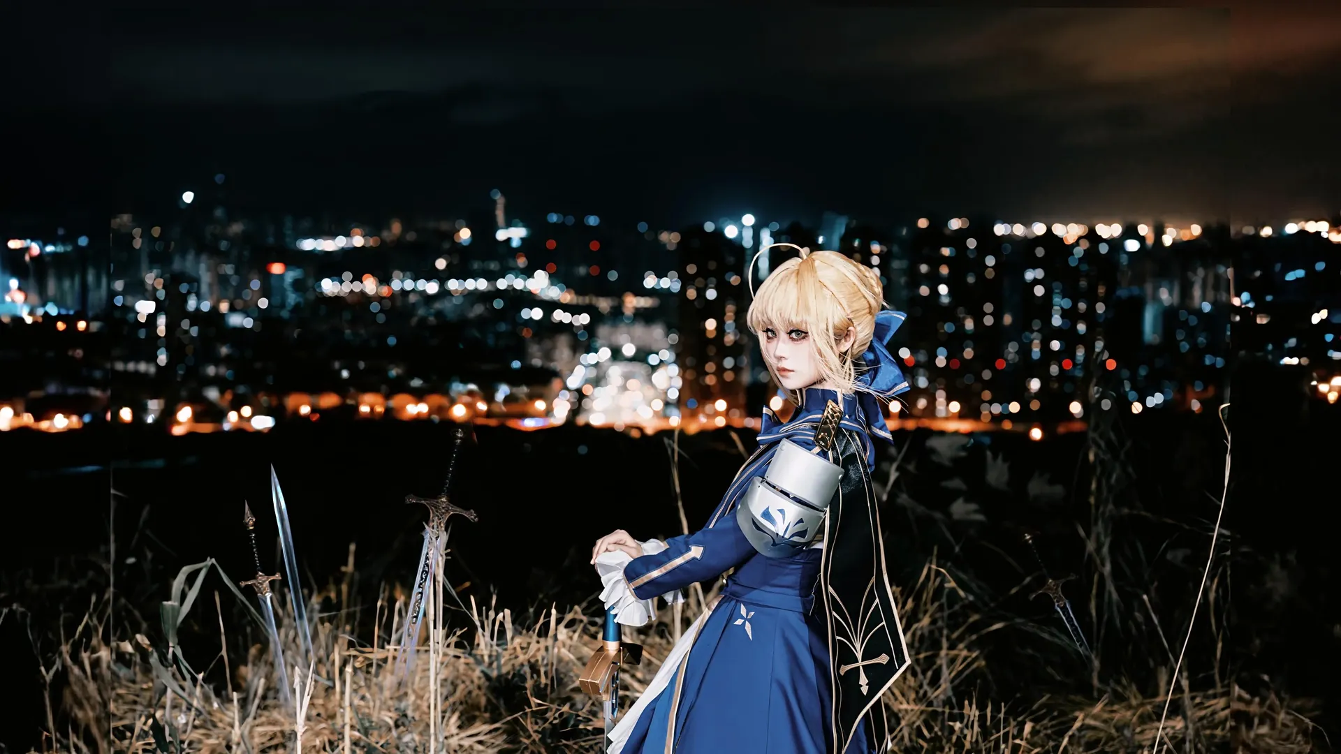 【阿尔托莉雅cos】崩坏星穹铁道里的夜之骑士 - 第 2 张