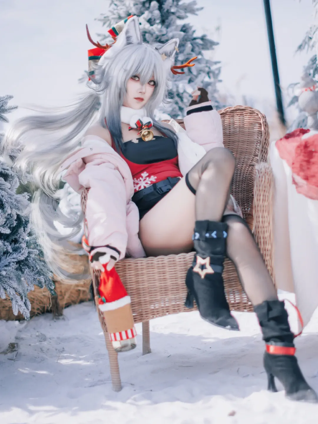 【黑cos】明日方舟雪地里的反季节挑战 - 第 1 张