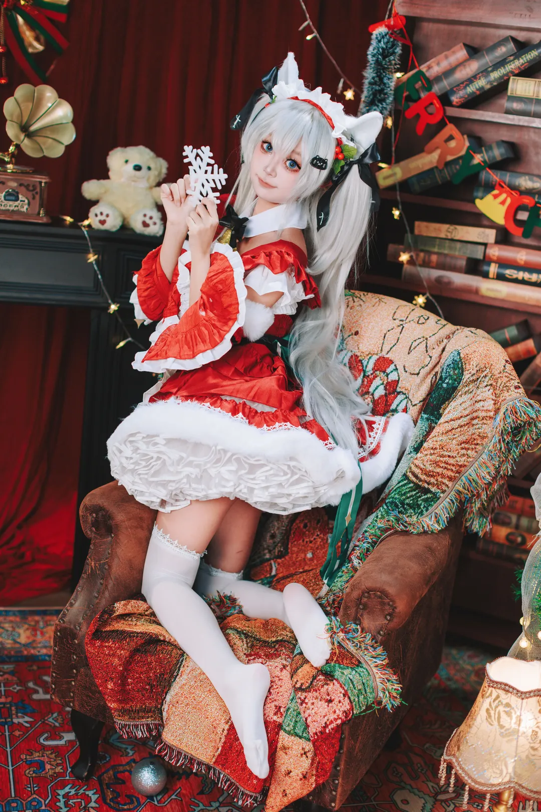 【アズールレーン ハマーン・カーンコスプレ】クリスマスイブの雪だるまは何に変身する？ - 3 枚目