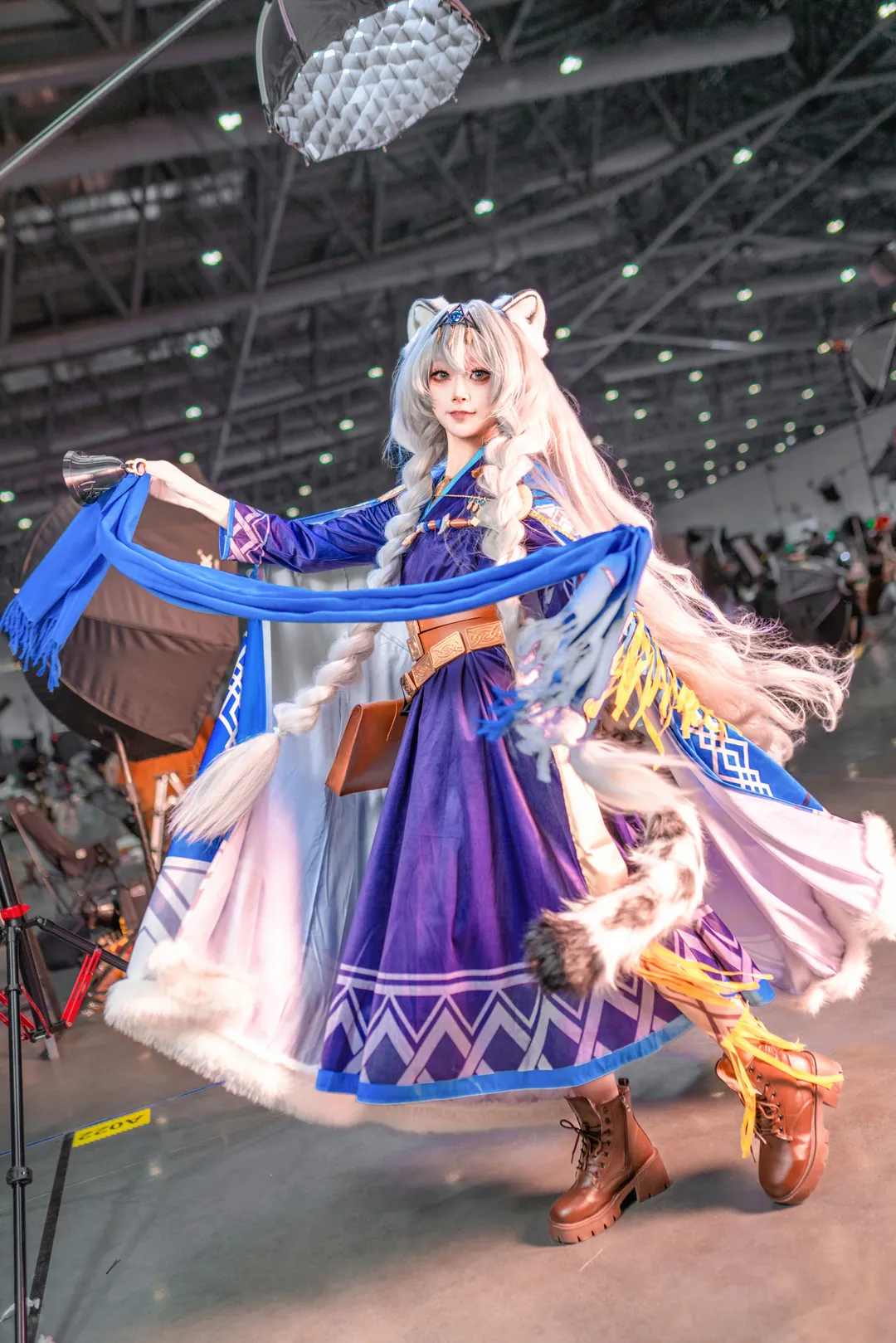 【初雪cos】明日方舟圣聆初雪，漫展场照不负期待