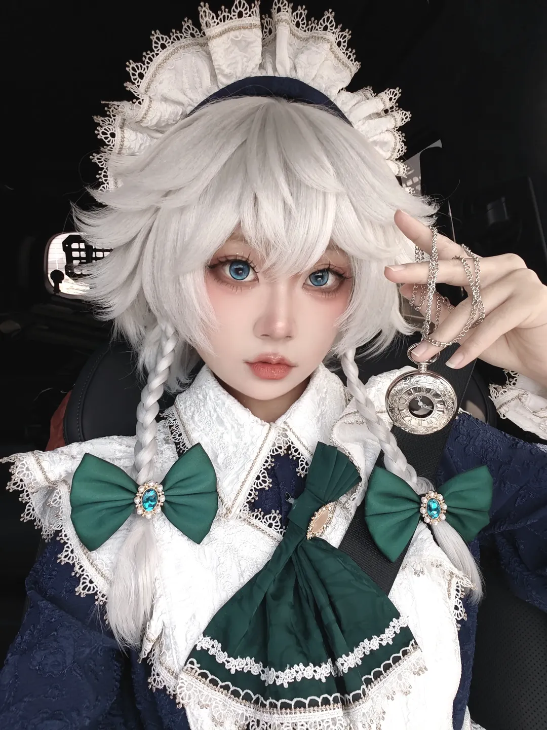 【十六夜咲夜cos】红魔馆女仆长的车内自拍分享