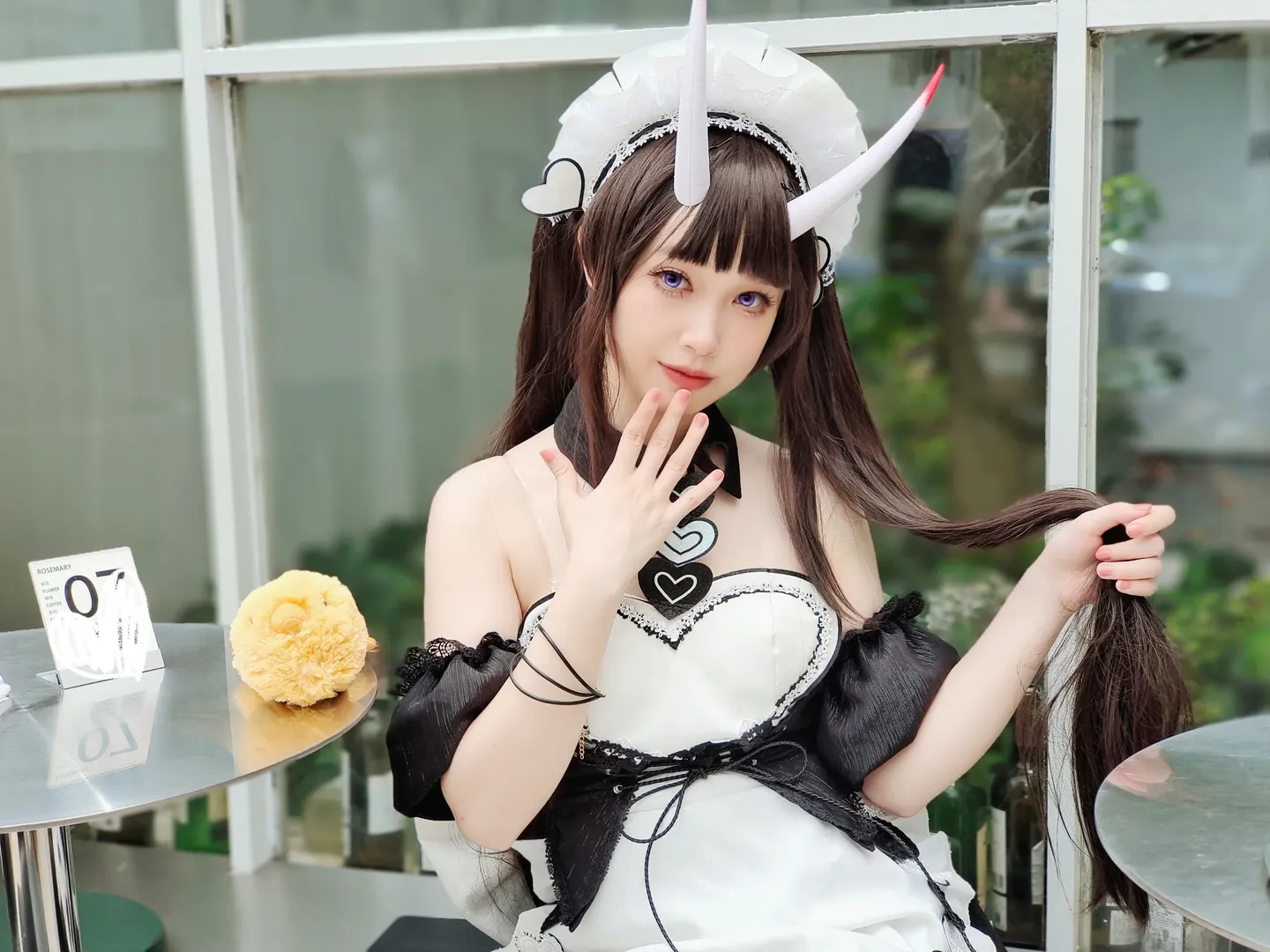 【碧蓝航线能代cos】黑白女仆装与午后咖啡厅的宁静 - 第 2 张
