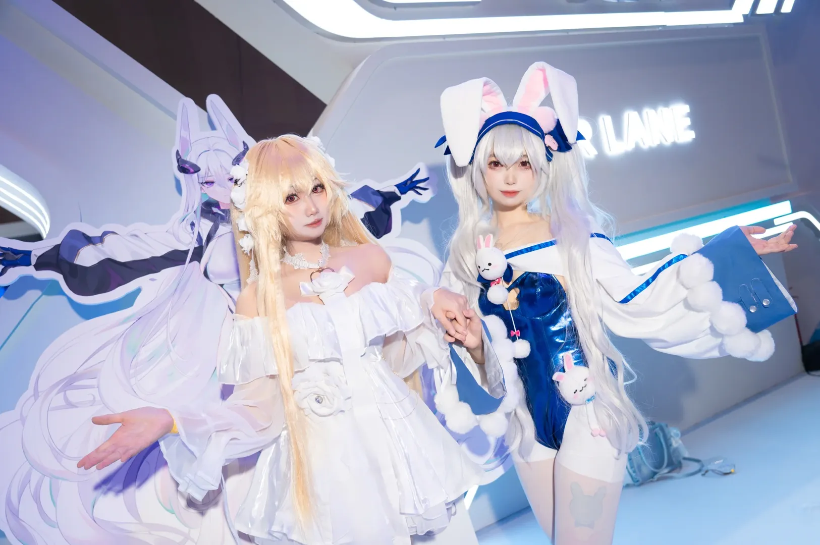 【アズールレーン ラフィー コスプレ＆能代 コスプレ】真夏の清涼祭での記念ツーショット、イベント写真で感じる素敵な空気感 - 2 枚目