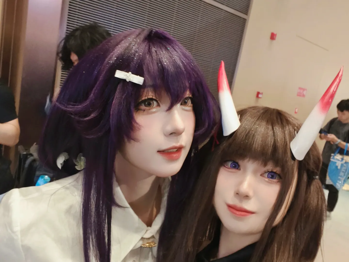【アズールレーン ラフィー コスプレ＆能代 コスプレ】真夏の清涼祭での記念ツーショット、イベント写真で感じる素敵な空気感 - 3 枚目