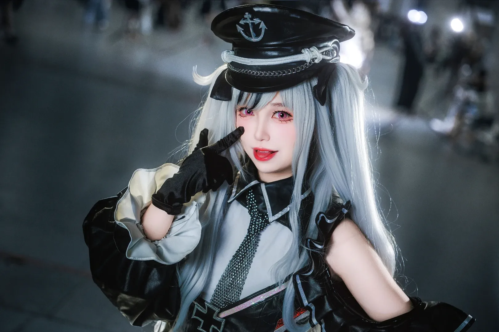 【エルベ コスプレ】鉄血のツンデレ空母、「悪い子」のいたずらタイム - 4 枚目