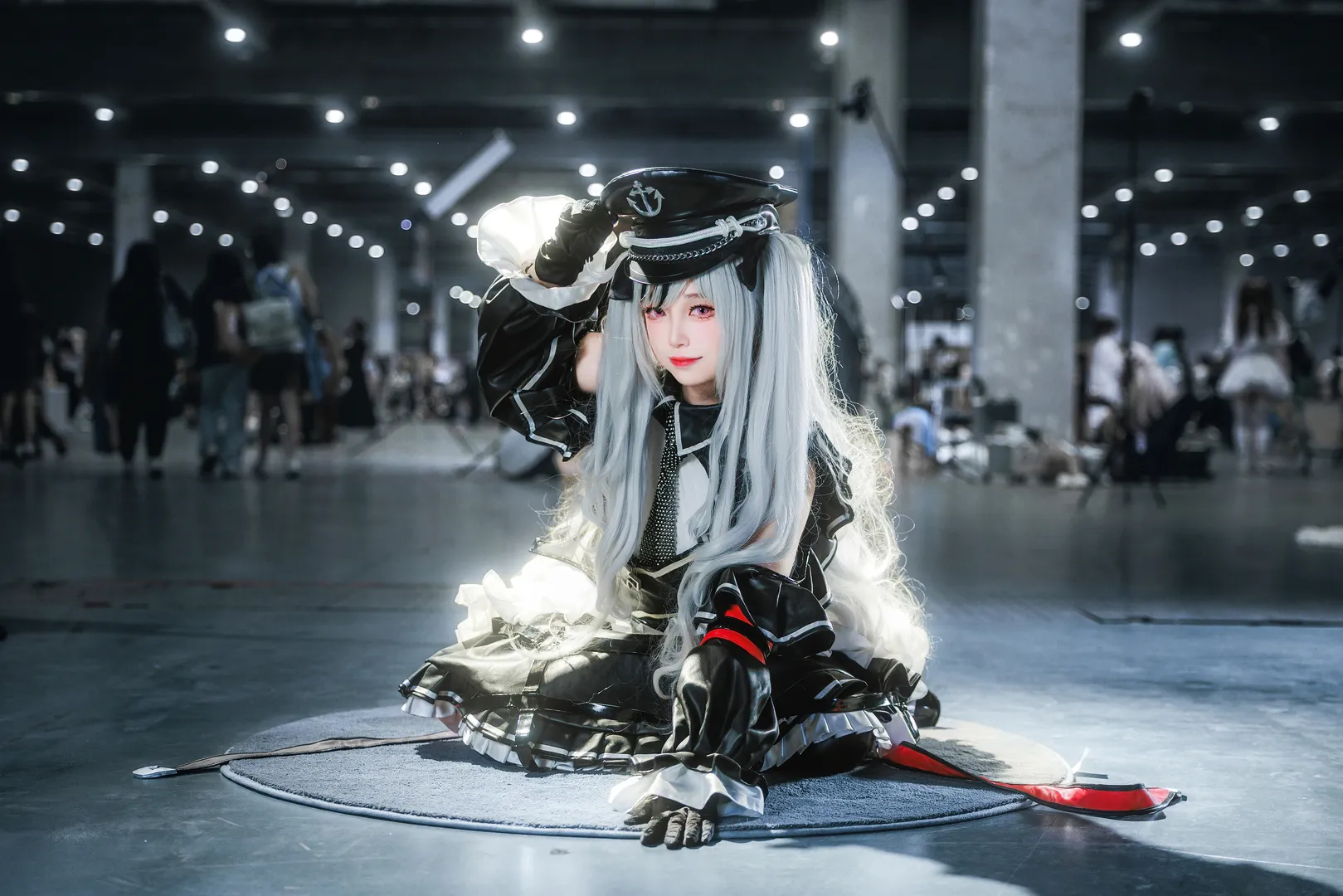 【エルベ コスプレ】鉄血のツンデレ空母、「悪い子」のいたずらタイム - 5 枚目