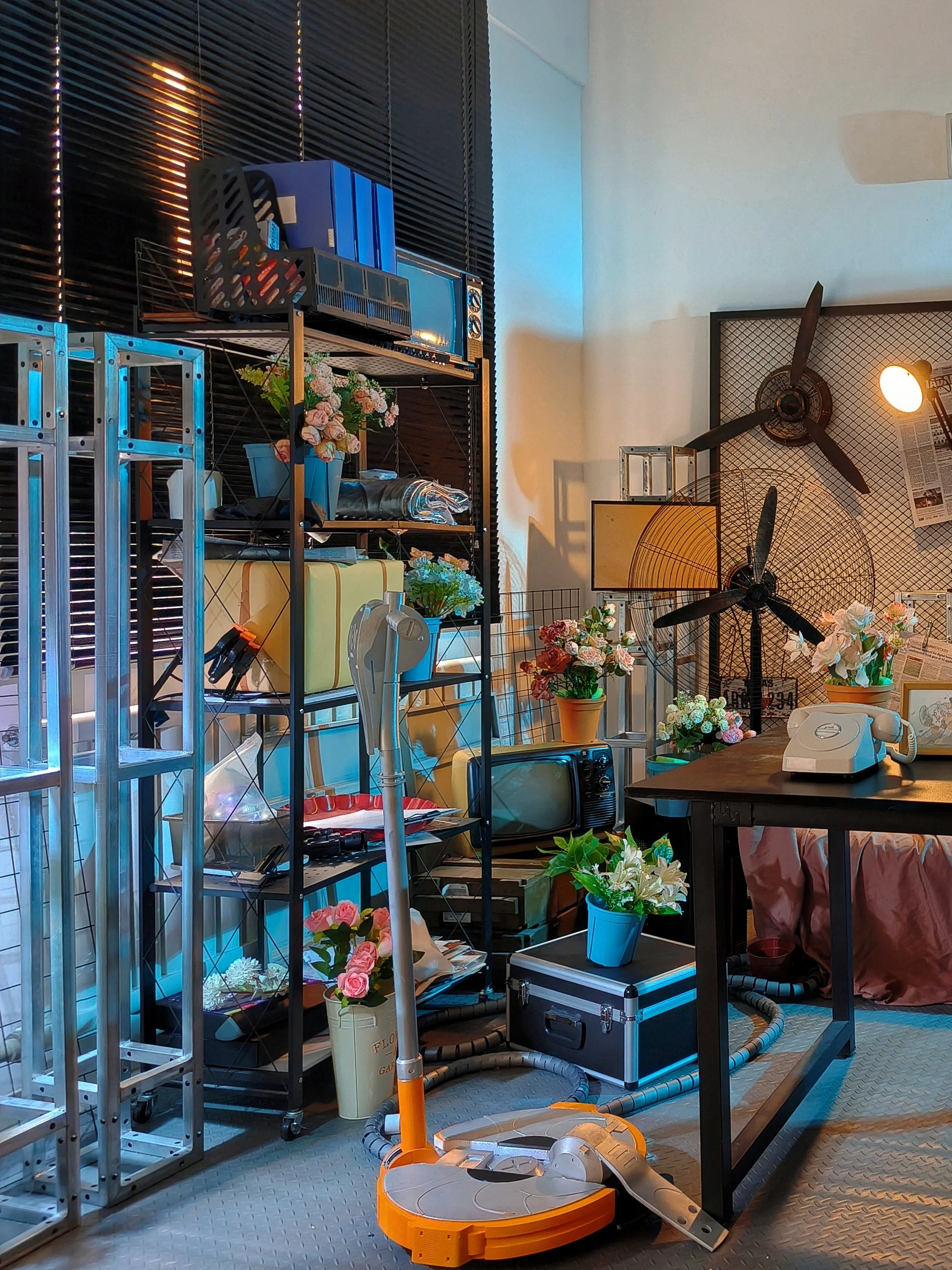 【席德cos】绝区零安全屋实景还原，二次元与现实的重合 - 第 2 张