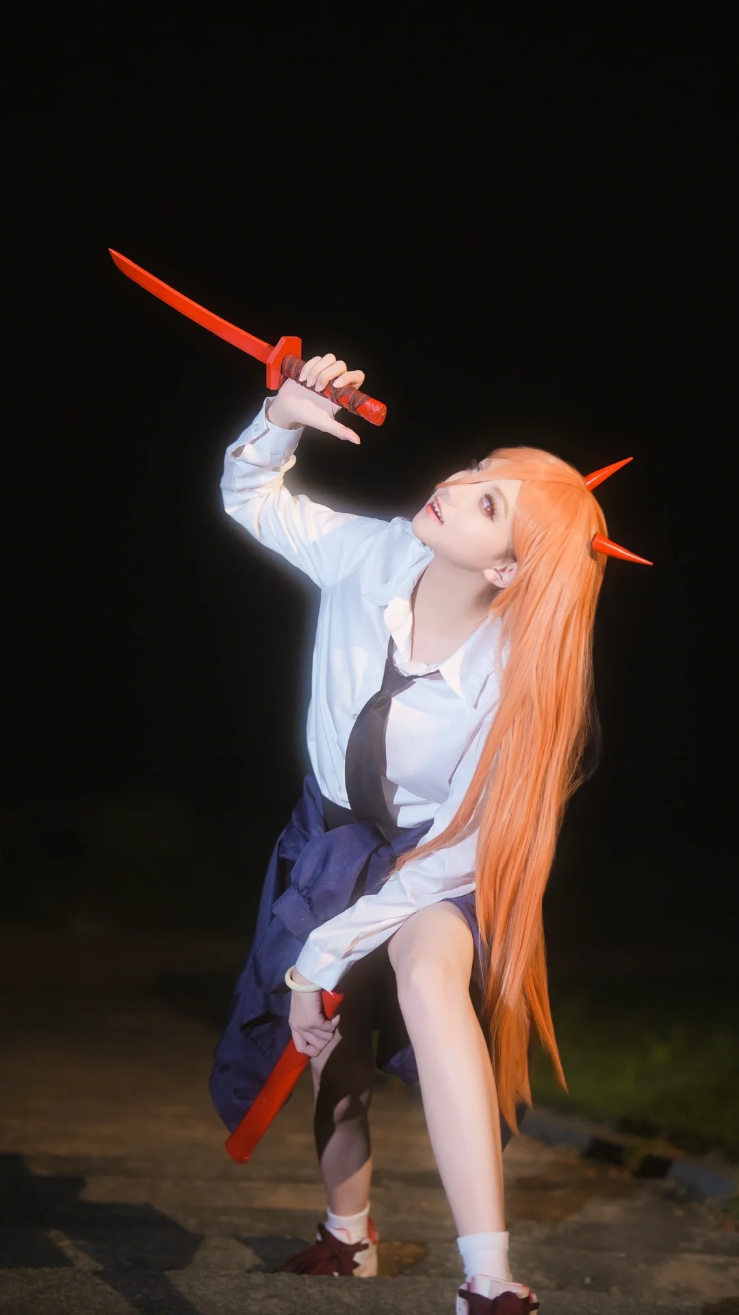 【帕瓦cos】电锯人血之魔人，解锁宅家与夜巡的双面日常 - 第 11 张