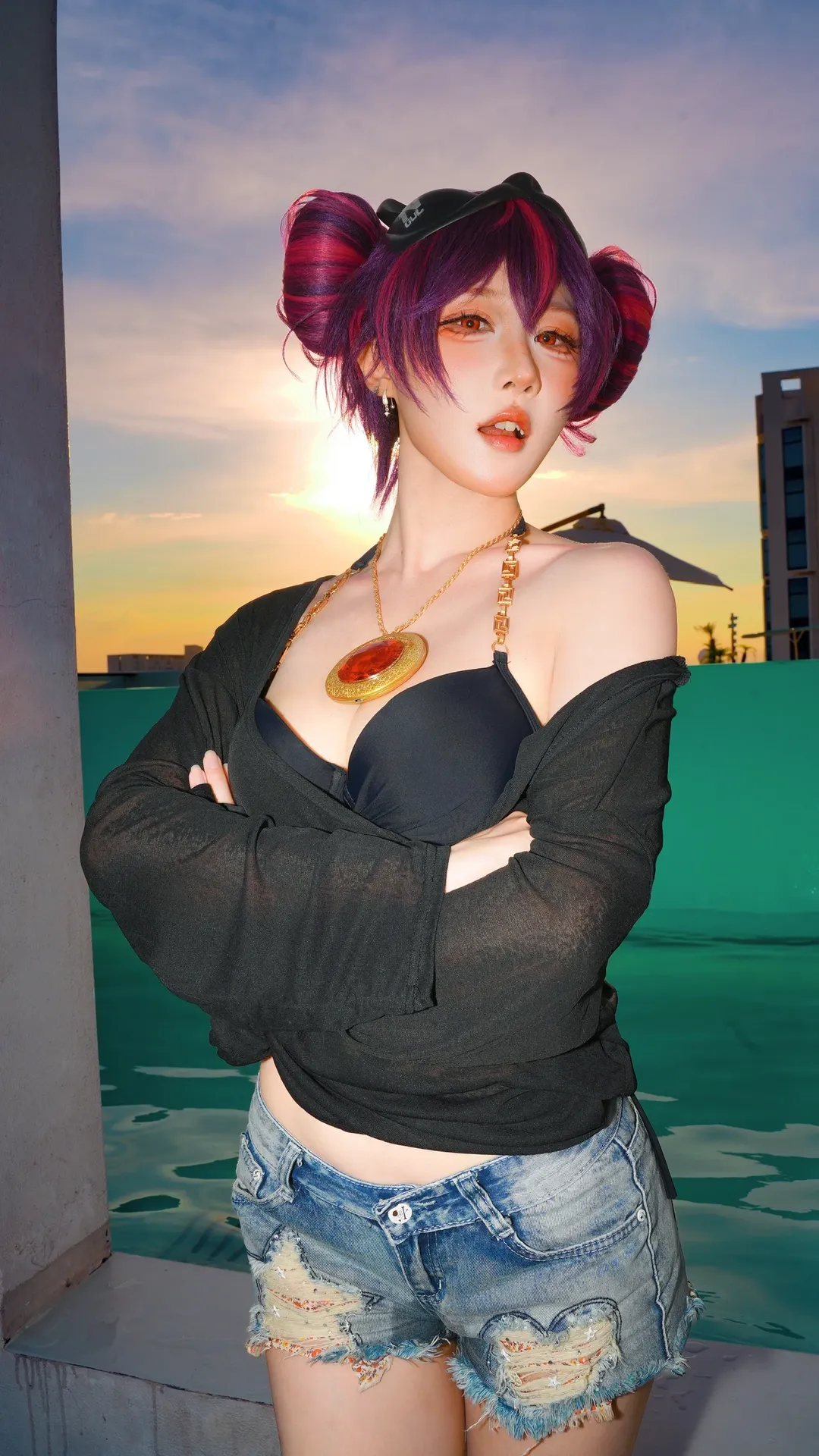 BW2025泳池天台外景｜闪光灯下的cosplay人像
