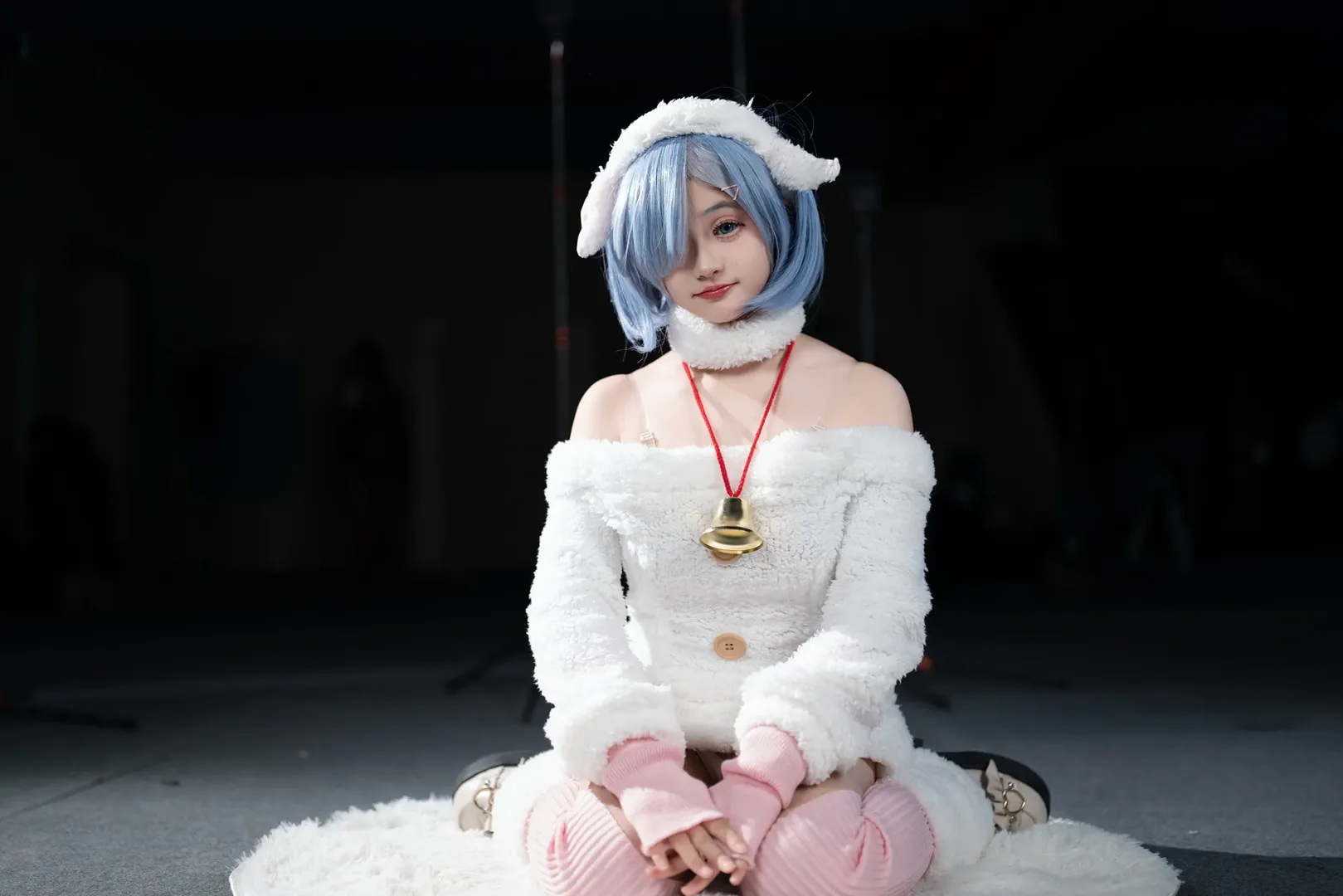 【雷姆cos】re0从零开始的异世界生活，小绵羊萌系坐姿动作参考 - 第 10 张