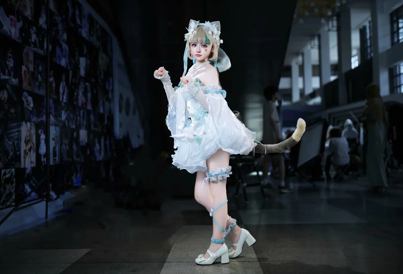 【琳妮特cos】原神猫娘的慵懒与活泼，天使庭院动作参考分享 - 第 2 张