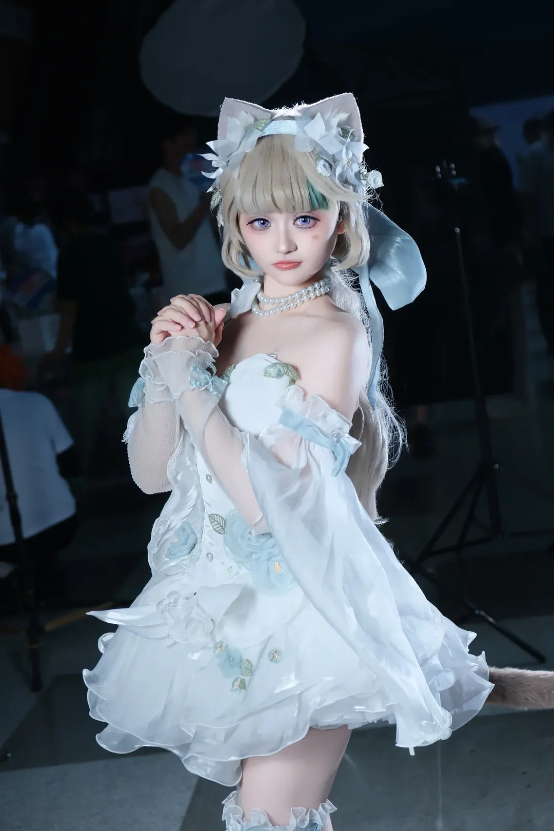 【琳妮特cos】原神猫娘的慵懒与活泼，天使庭院动作参考分享 - 第 6 张