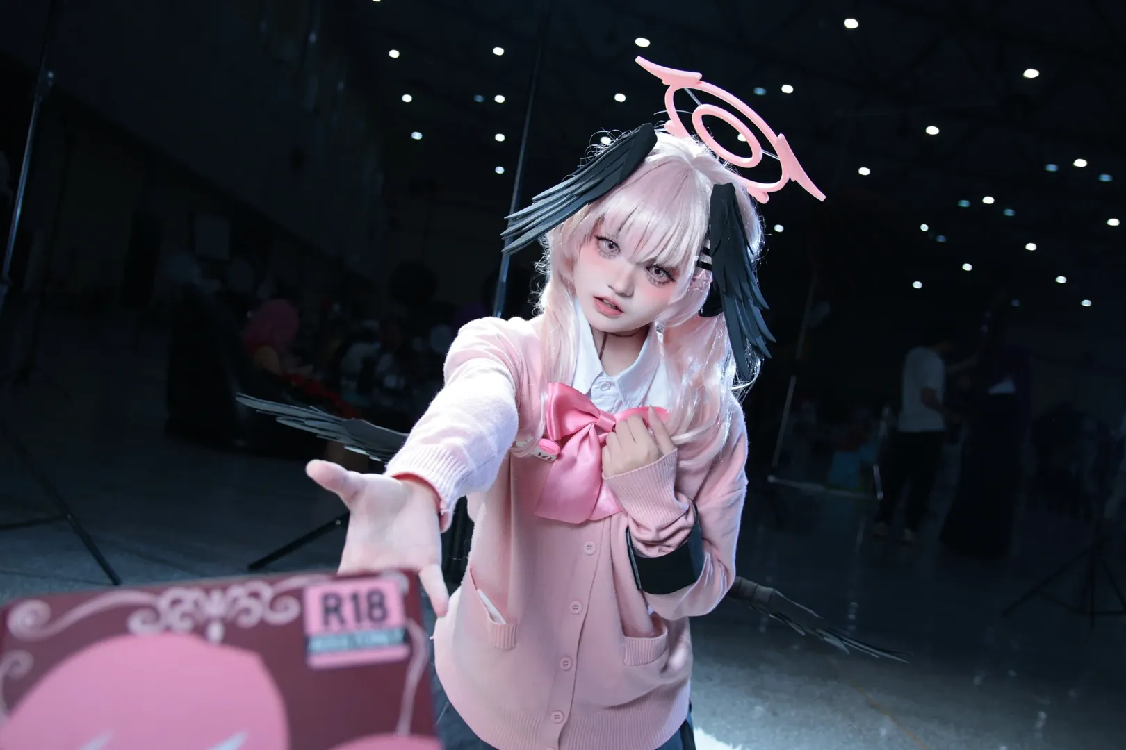【下江コハル コスプレ】ブルーアーカイブ 同人JK制服、禁止看板を掲げてエッチはダメ！ - 5 枚目